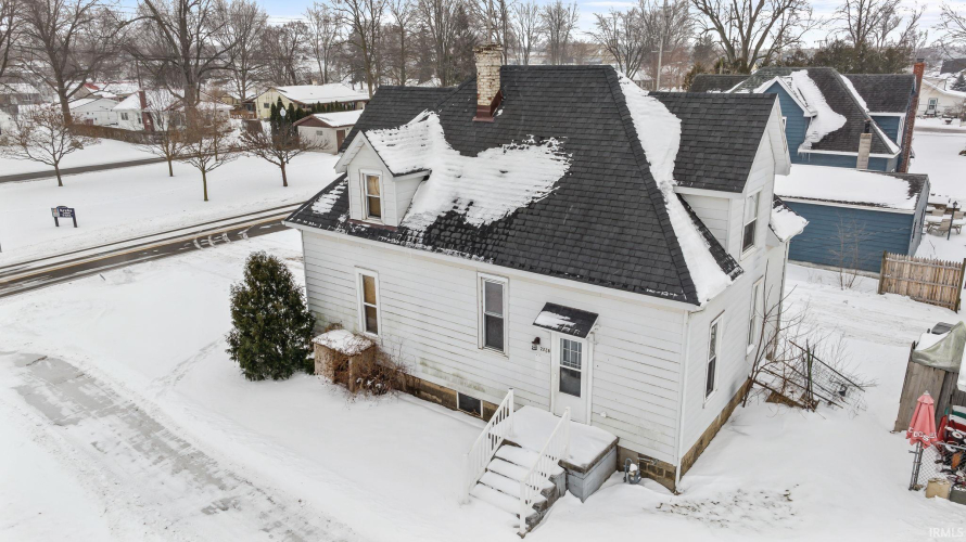 Listing Image 4