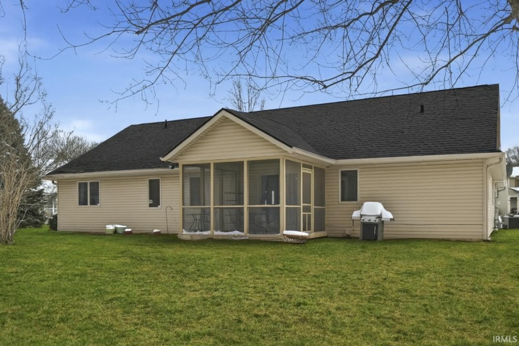 Listing Image 18
