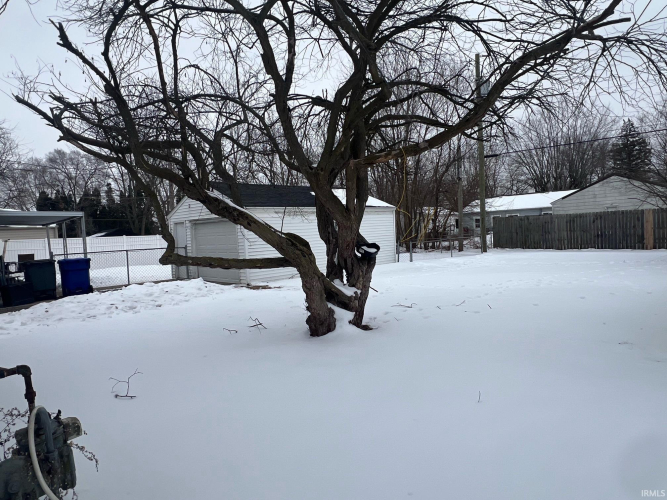 Listing Image 14