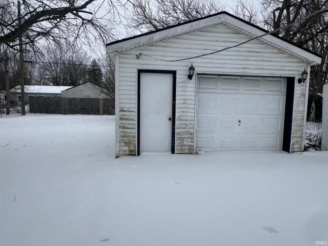 Listing Image 15