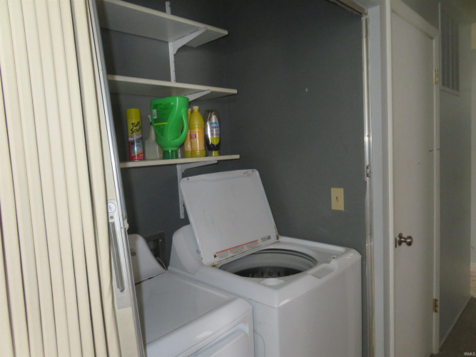 Listing Image 17