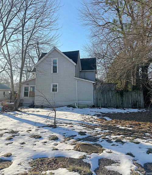 Listing Image 8