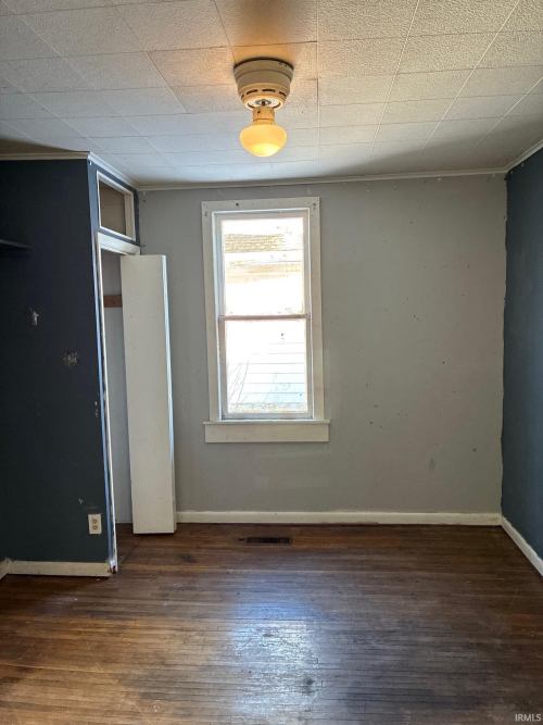 Listing Image 17