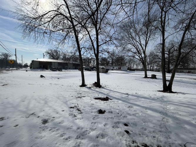 Listing Image 3