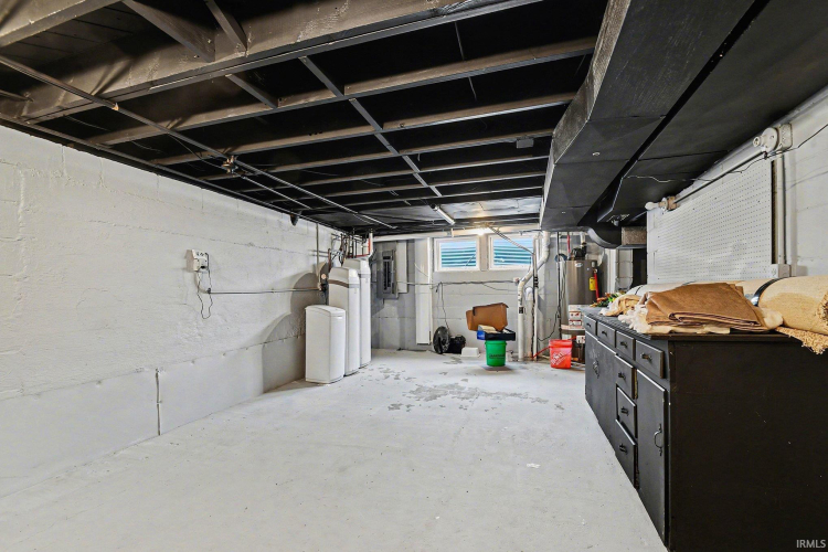 Listing Image 24
