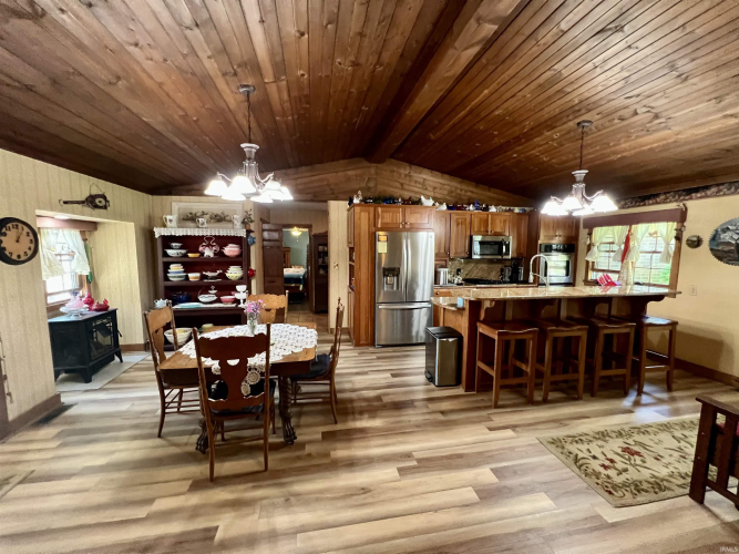 Listing Image 14