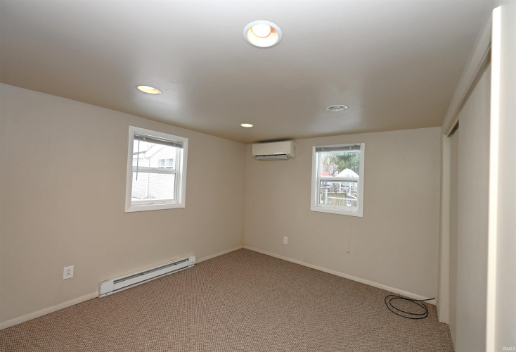 Listing Image 27