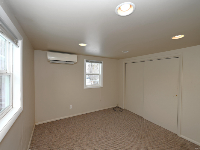 Listing Image 28