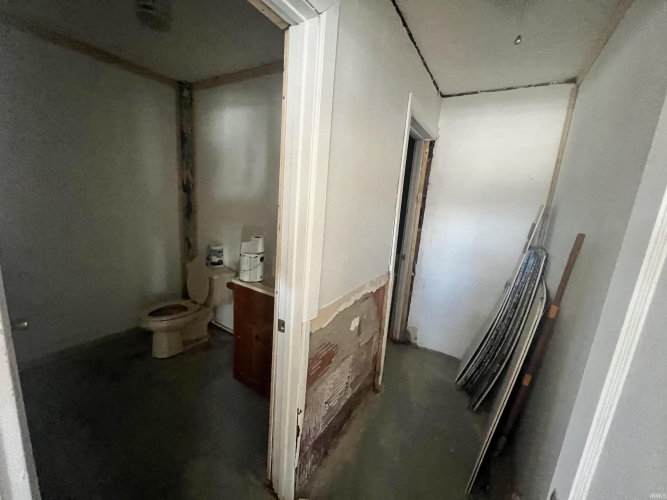 Listing Image 28