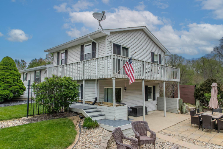 Listing Image 5