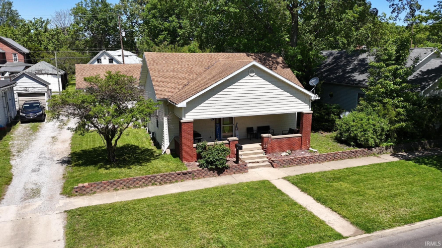 Listing Image 3