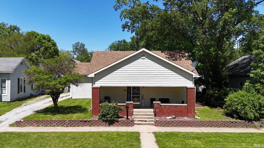 Listing Image 4