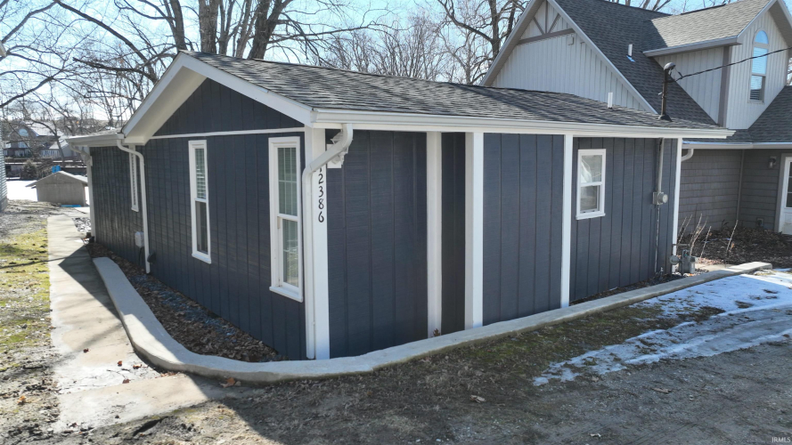 Listing Image 11