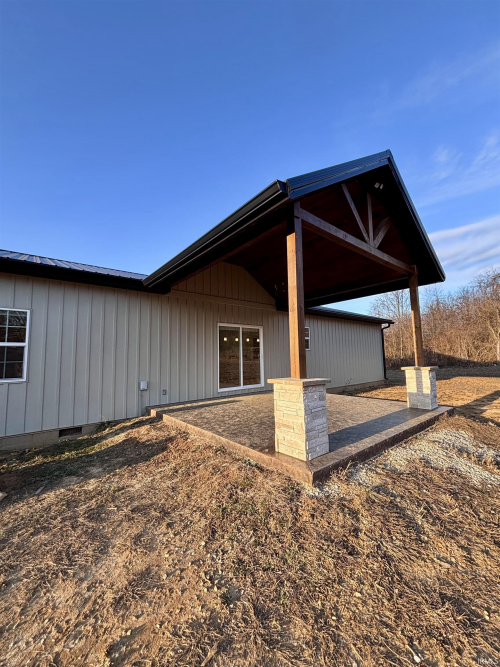 Listing Image 19