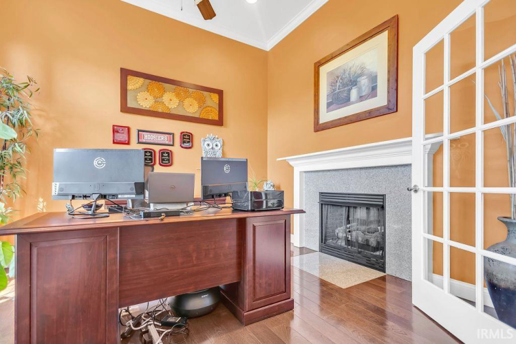 Listing Image 5