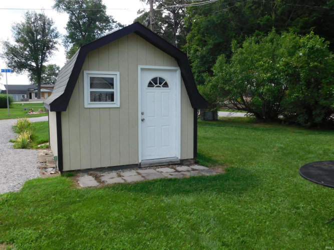 Listing Image 16