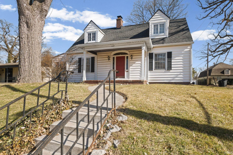 Listing Image 3