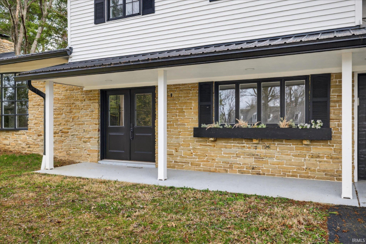 Listing Image 5