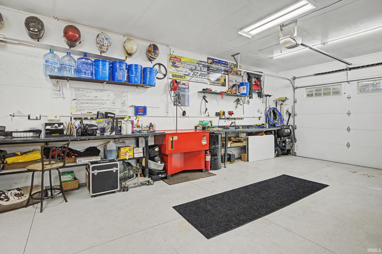 Listing Image 17