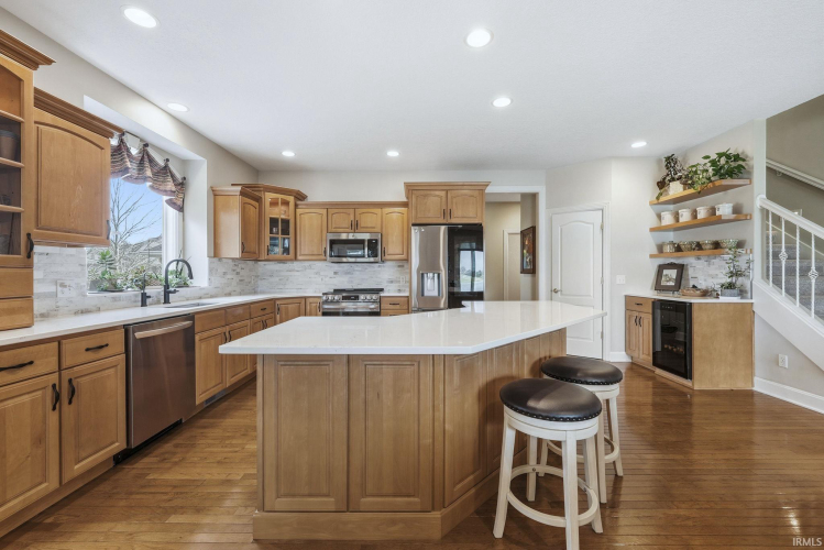Listing Image 11