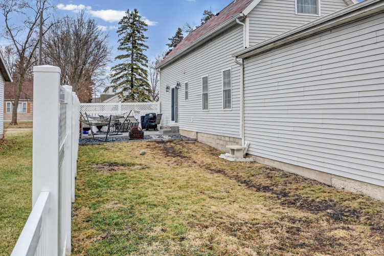 Listing Image 21