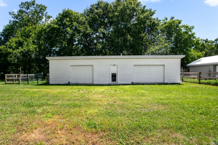 Listing Image 14
