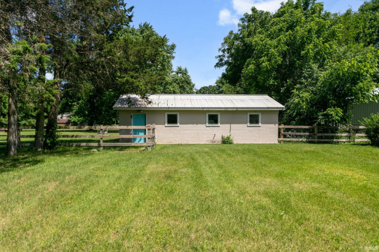 Listing Image 16