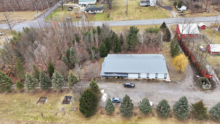 Listing Image 4