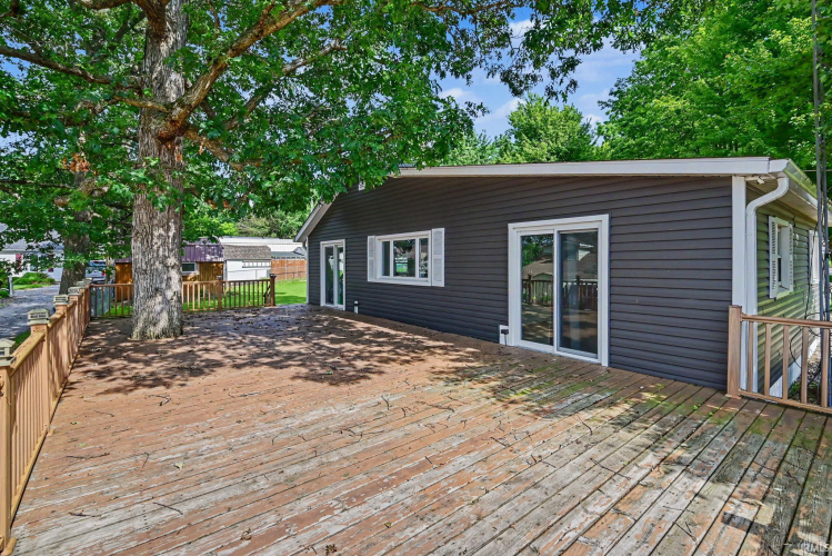 Listing Image 17