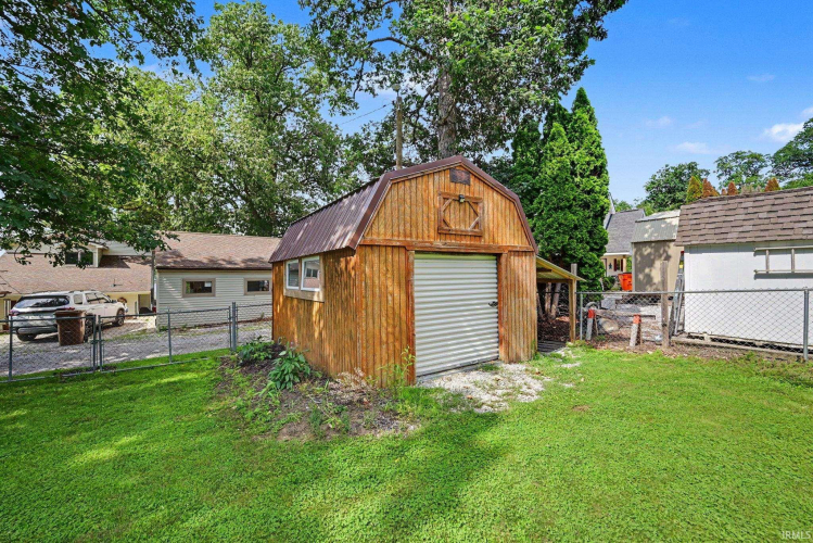 Listing Image 19