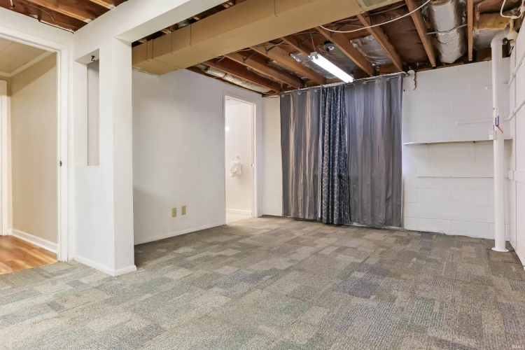 Listing Image 24