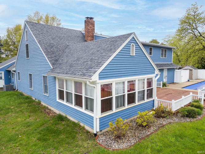 Listing Image 6