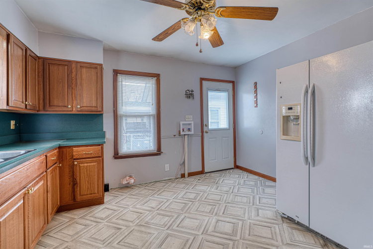 Listing Image 18