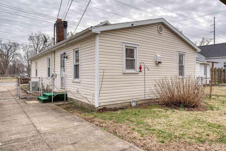 Listing Image 32