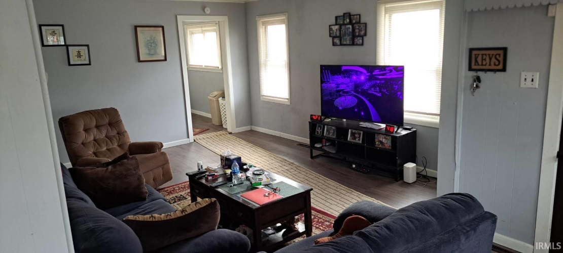 Listing Image 5