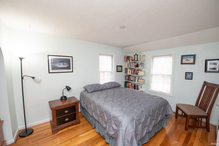 Listing Image 23