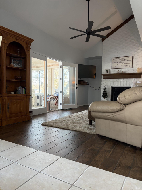 Listing Image 22