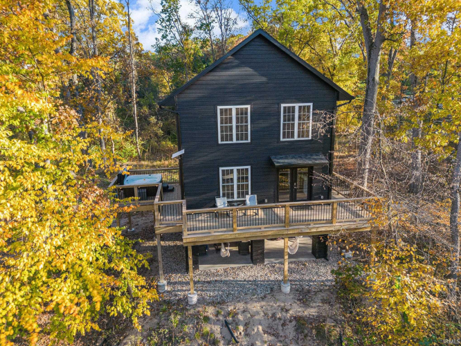 Listing Image 4
