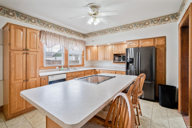 Listing Image 13