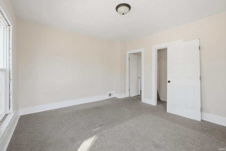 Listing Image 30