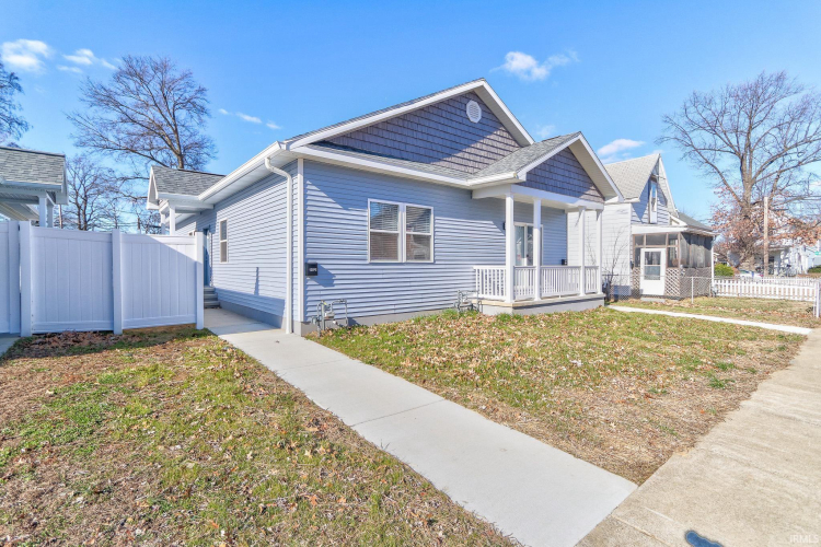 Listing Image 19