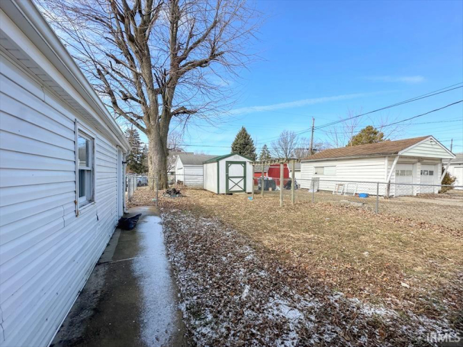 Listing Image 16