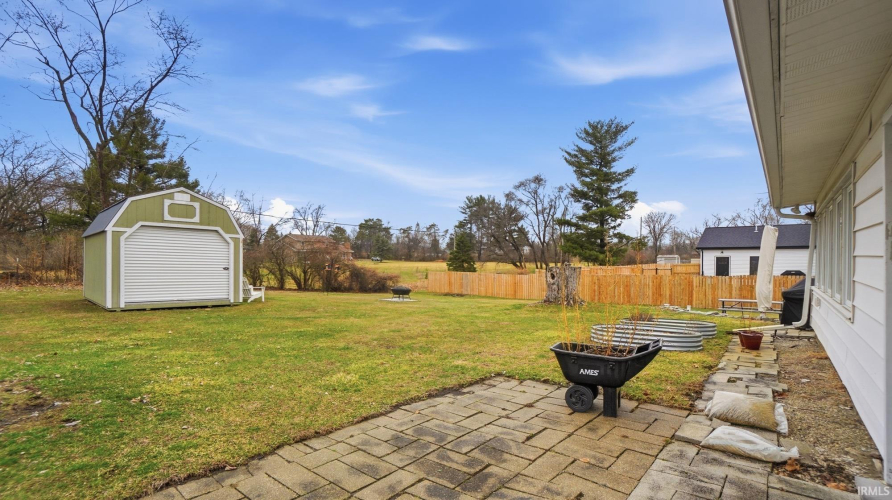 Listing Image 5