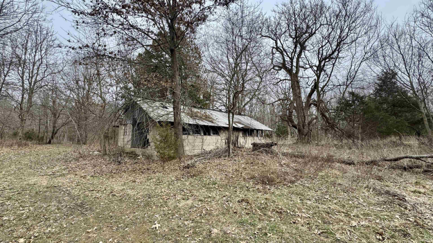Listing Image 11