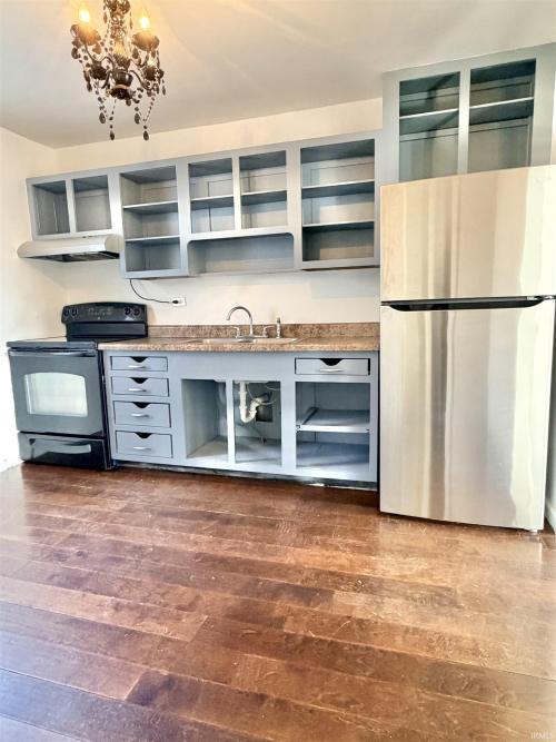 Listing Image 13