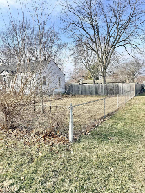 Listing Image 27