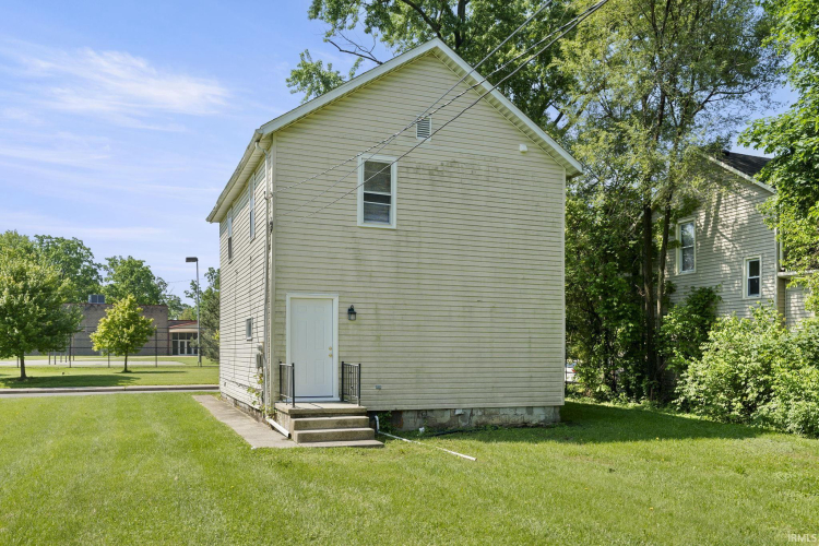 Listing Image 24