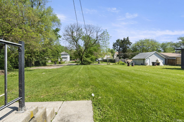 Listing Image 25