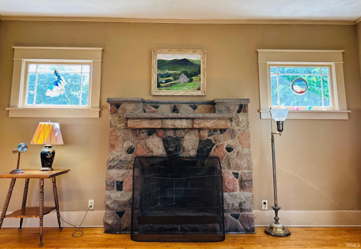 Listing Image 13