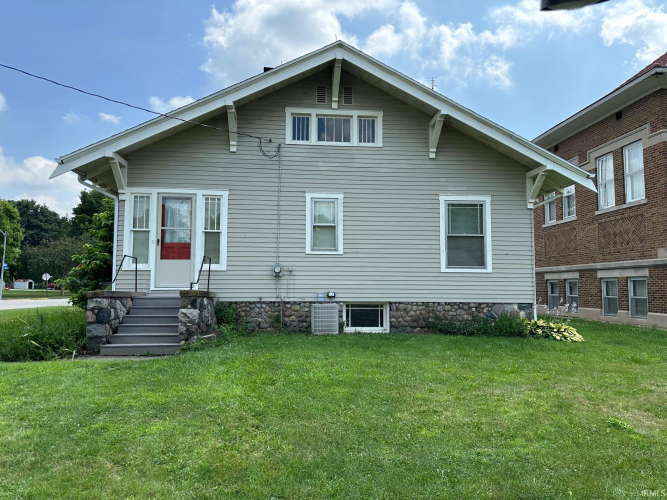 Listing Image 3